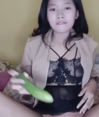 Bokep Bocil Sange Berat Sampe Colmek Make Timun